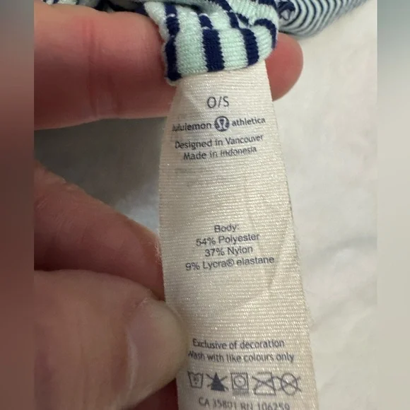 A set of 2 Convertible Lululemon and Ivivva Scarfs